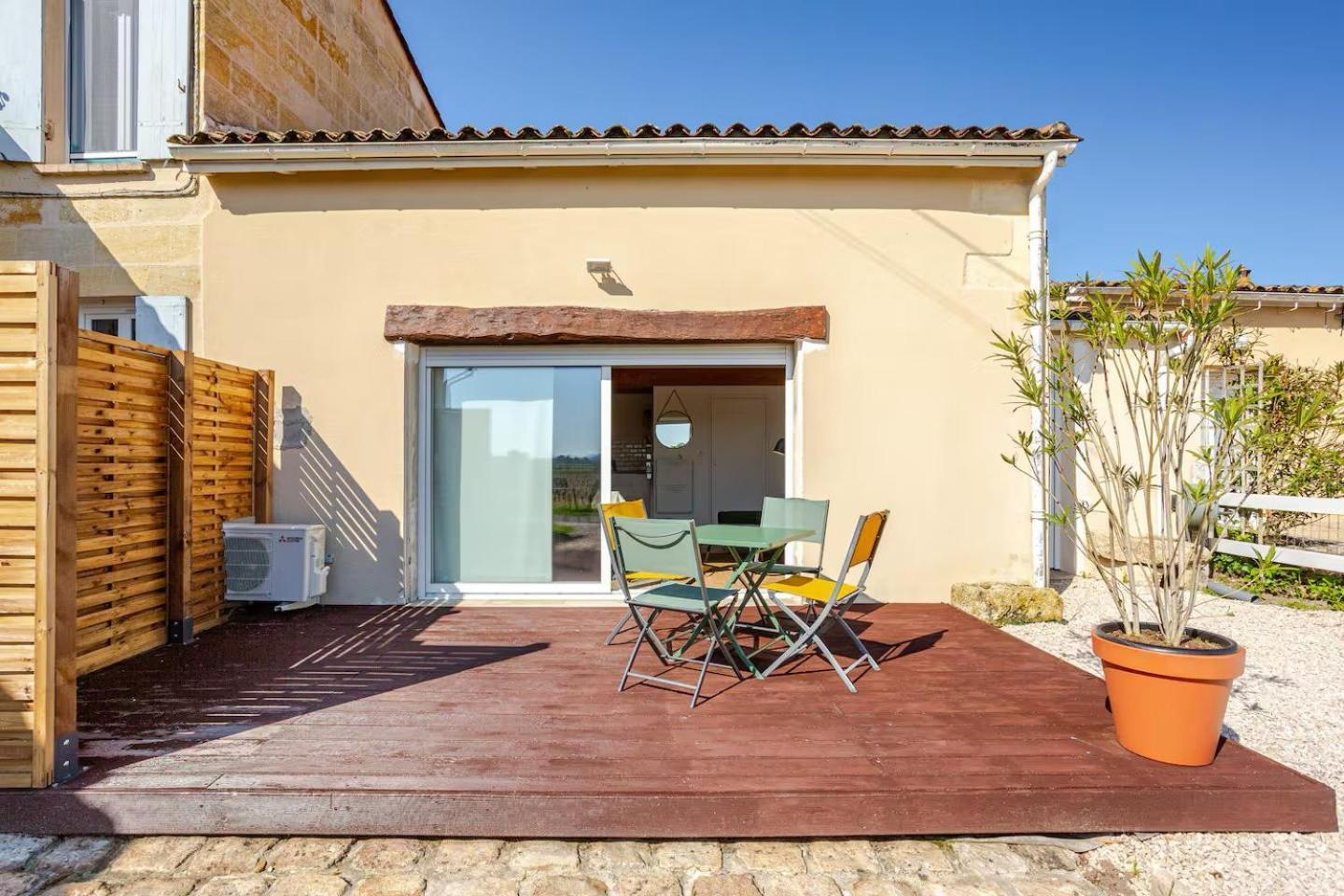Guesthouse Les Maurins Saint-Sulpice-de-Faleyrens Buitenkant foto